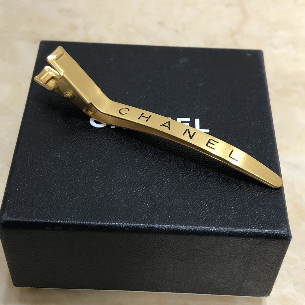 ヘアクリップ シャネル バレッタ CHANEL CCロゴ 22⁄23AWCHANEL 公式