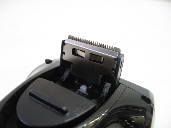 ■ 展示品 2020年製 本体のみ イズミ IZUMI IZF-V530 往復式3枚刃 メンズシェーバー S-DRIVE ソリッドシリーズ 1212-9A @60 ■_4