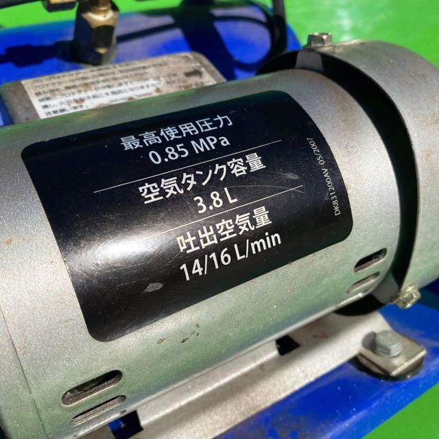 ANEST IWATA コンプレッサー PICCOLO ピッコロ FX1001動作確認済み 