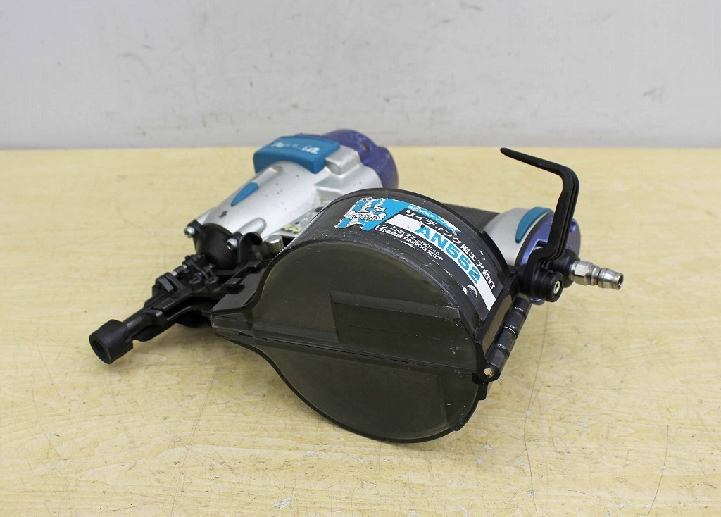 | 株式会社マキタ エア釘打 AN510HS マキタ 50mm マキタ高圧サイディング釘打ちの通販 サイディング用高圧エア釘打機 エア釘打ち機 サイディング用 (高圧) マキタ(Makita) シート50mm マキタ（makita） AN510HS送料無料 0