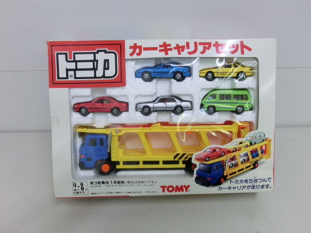 未開封【TOMY トミカ カーキャリアセット 】トミー おもちゃ