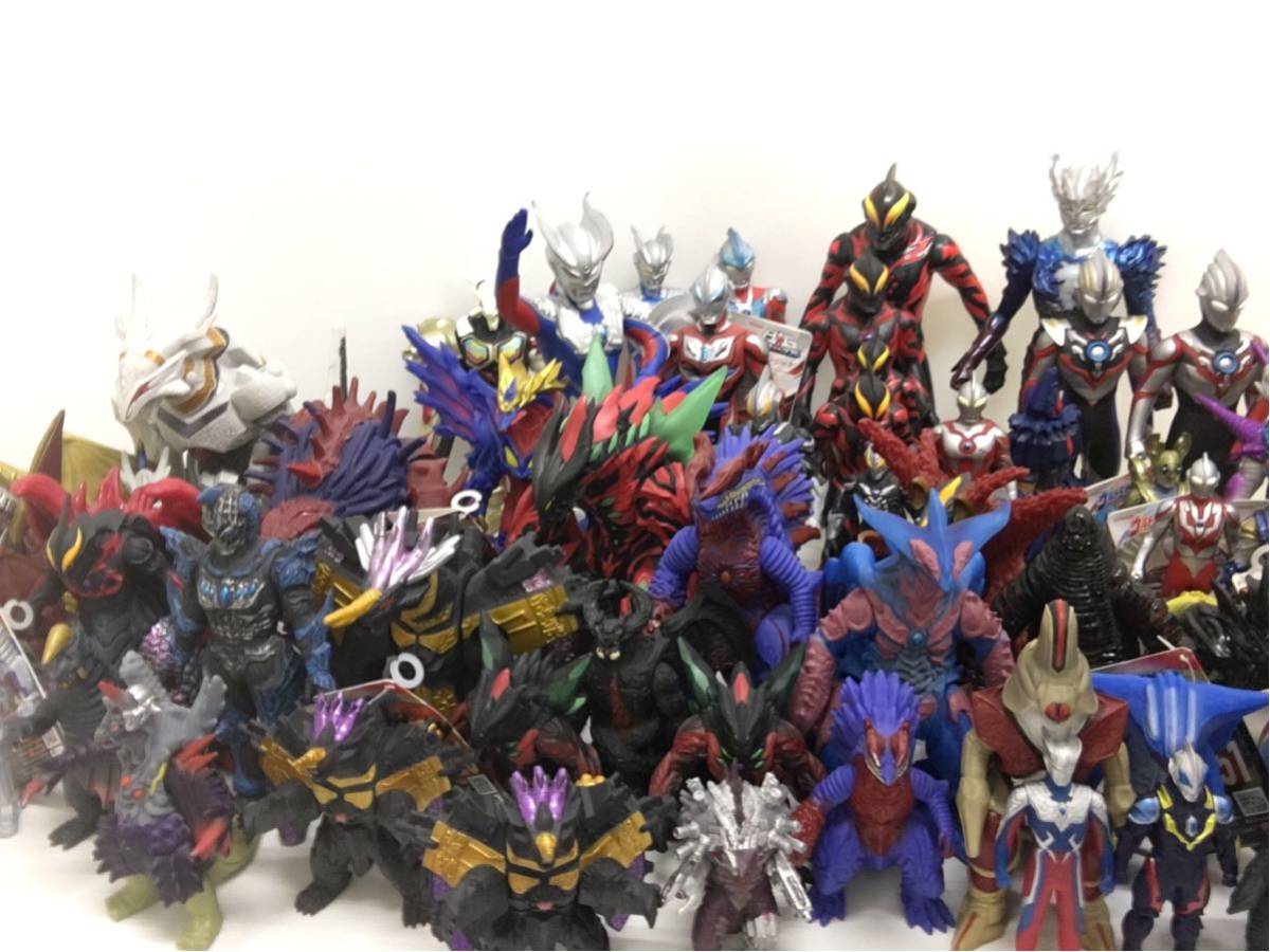ウルトラ怪獣dx ソフビ 大量セット ウルトラマンベリアル マガタノオロチ キメラべロス ギャラクトロン他 その他 売買されたオークション情報 Yahooの商品情報をアーカイブ公開 オークファン Aucfan Com