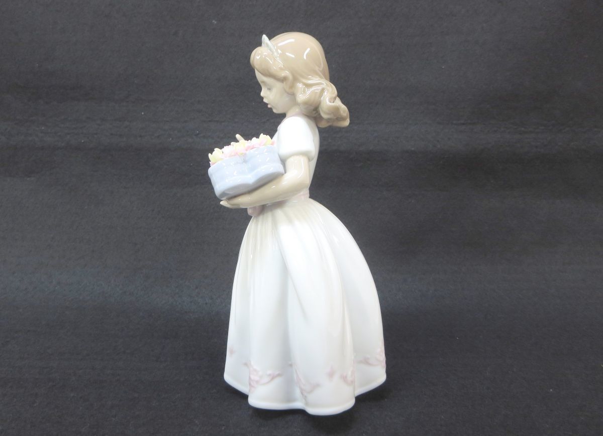 フィギュリン 1000円スタート LLADRO リヤドロ 少女 犬 陶器置物