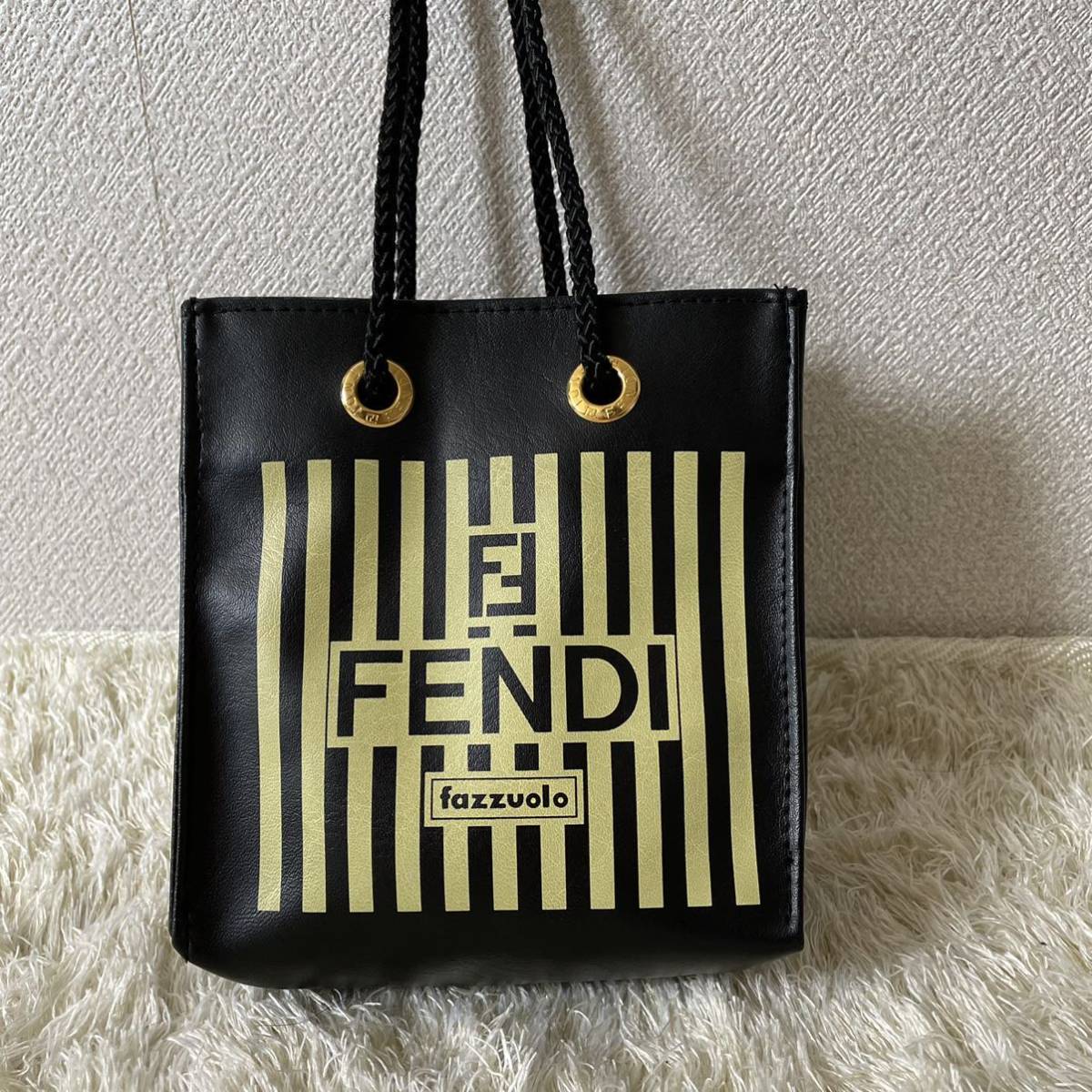 FENDI フェンディ Fazzuolo Fendi 日本全国の正規取扱店 FFロゴ ミニ 