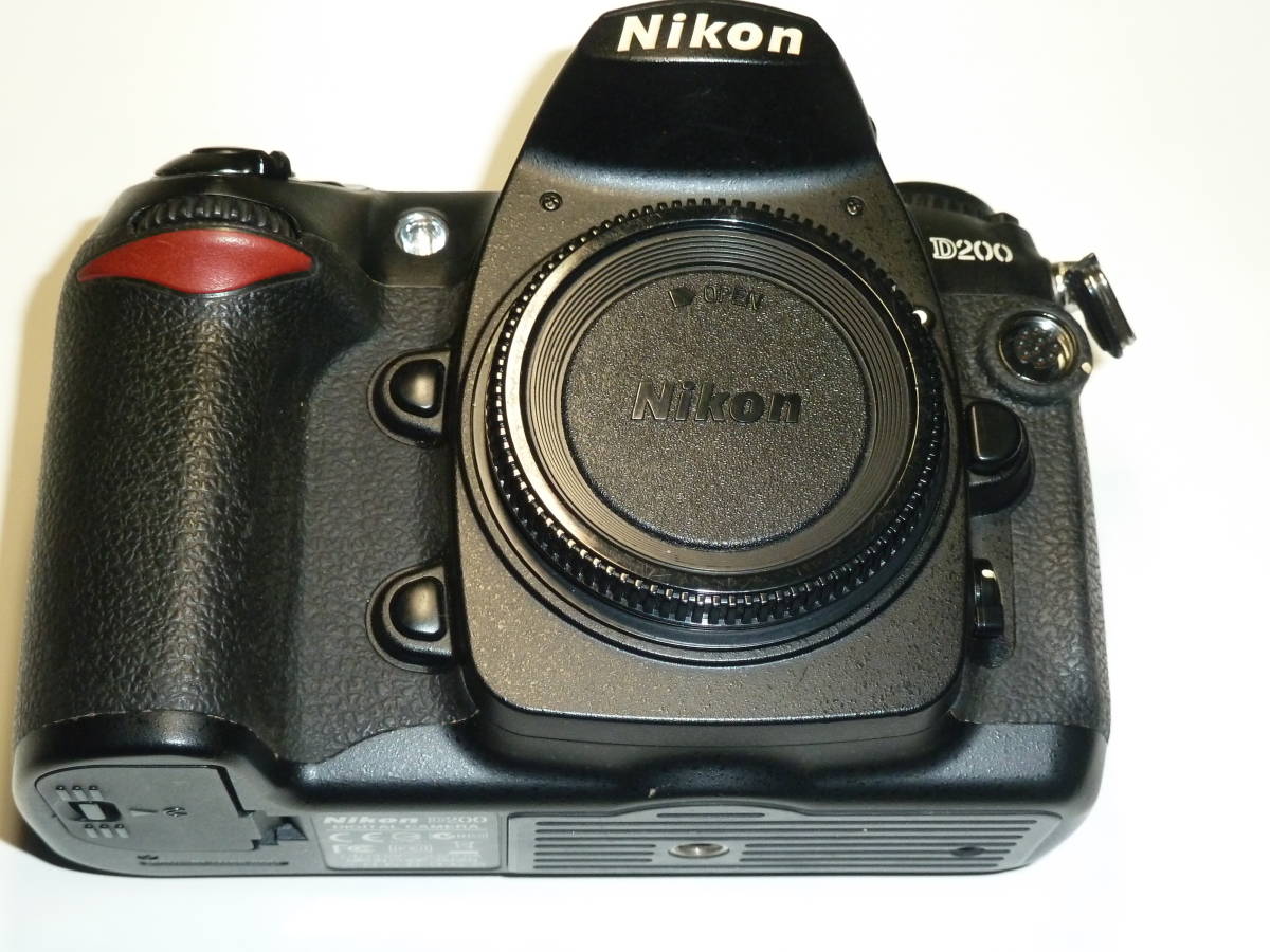 大人気，お買い得 NiKon D-200 電池 充電器 ＣＦ付き(ニコン)｜売買されたオークション情報、yahooの商品情報をアーカイブ公開 - オークファン ニコン