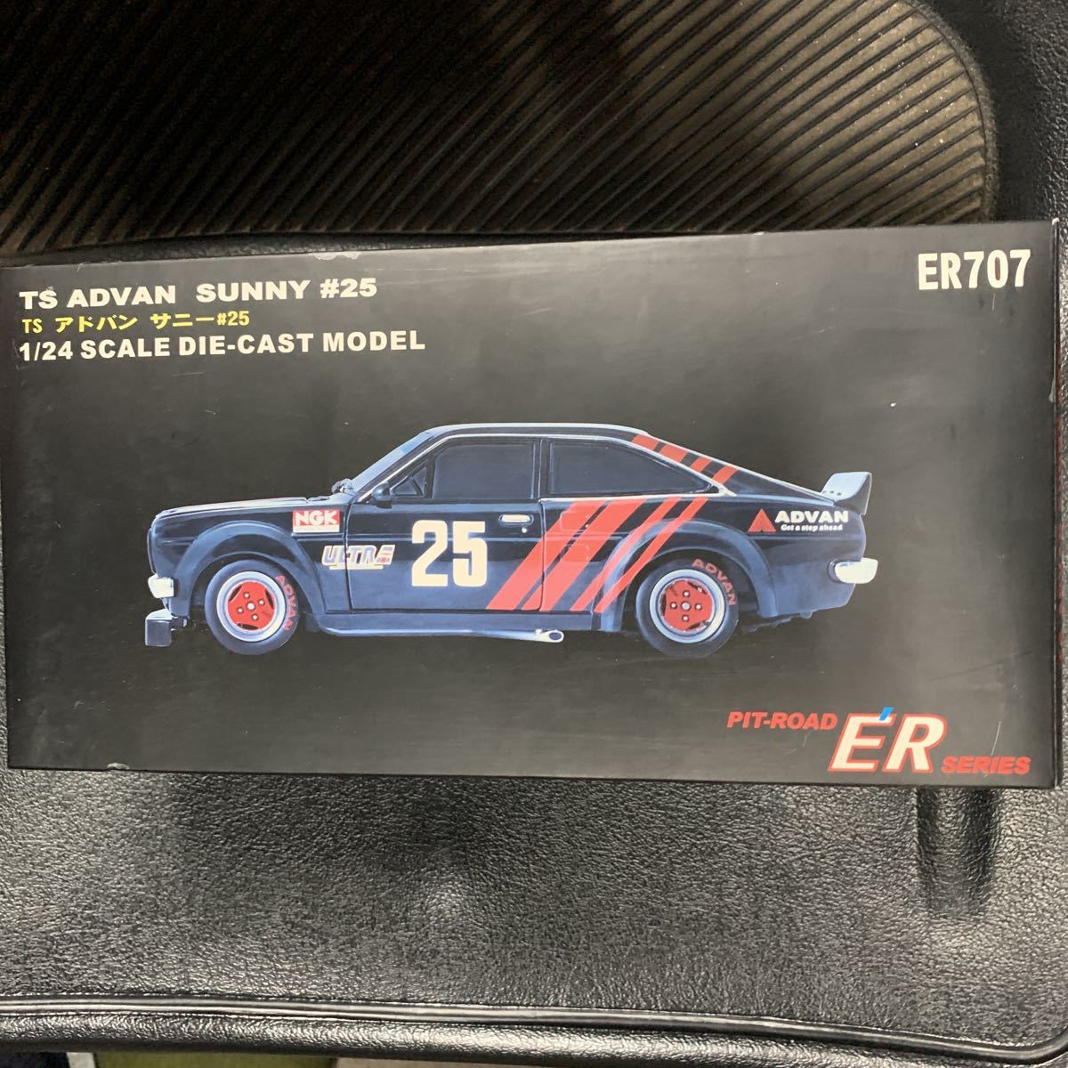 ミニカー PIT-ROAD 1⁄24 TS ADVAN SUNNY #25 希少 絶版貴重品 PIT