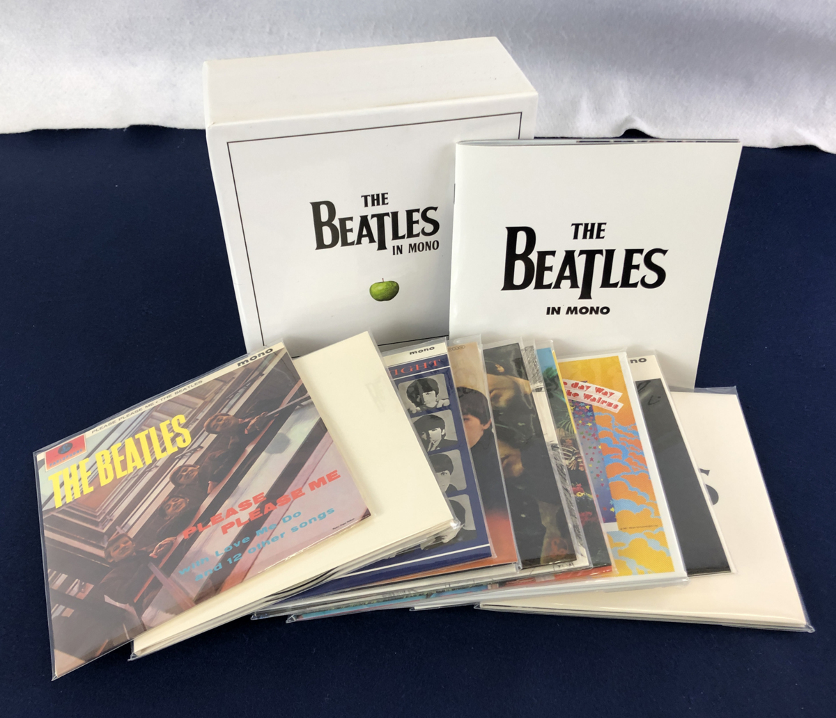 Beatles The CD Book - Stereo boxの中古品・新品 cd -ビートルズ 2026 