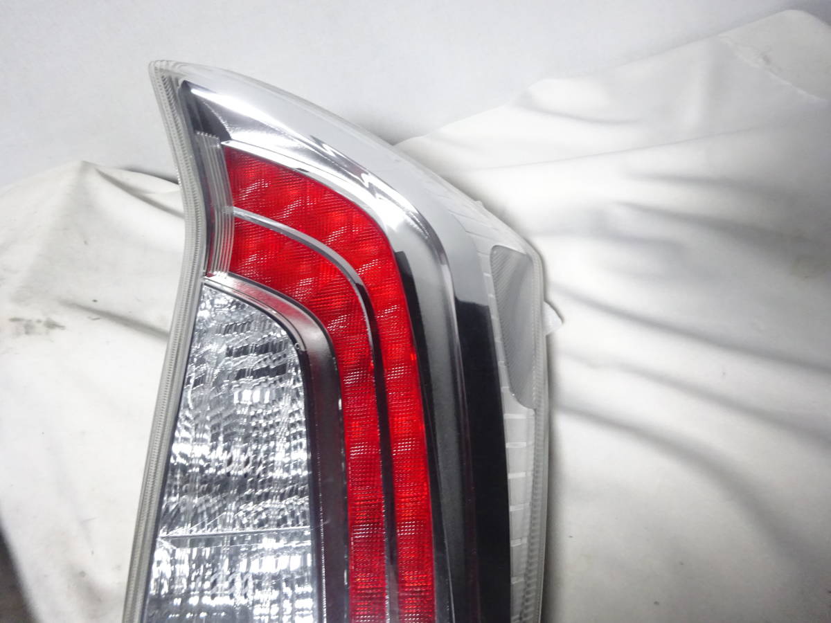 程度良好 ブレーキ全灯化加工済 プリウス 30 後期 ZVW30 テールレンズ