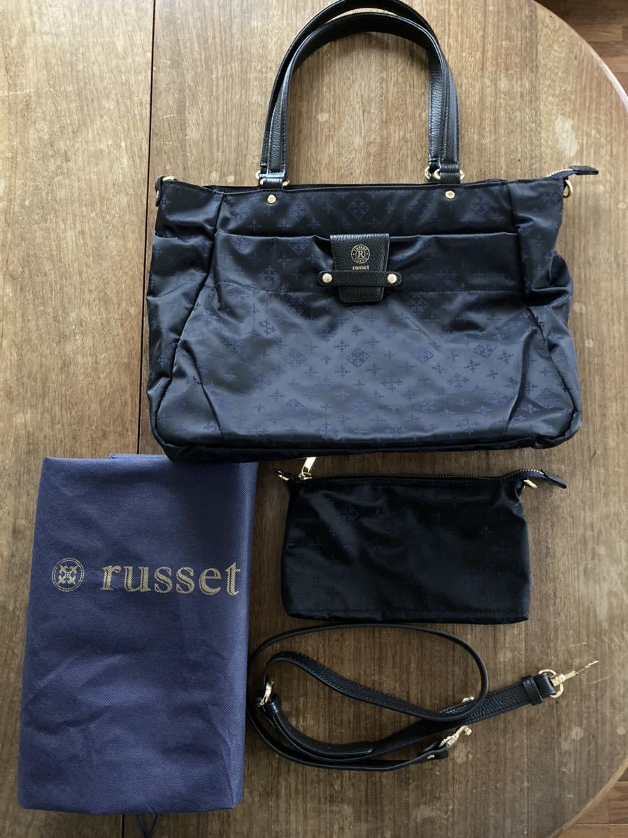 驚きの破格値，安い russet ラシット ショルダーバッグ トートバッグ お財布ポーチ付 ネイビー ネイビーモノグラム A4可能(ラシット)｜売買されたオークション情報、yahooの商品情報をアーカイブ公開 - オークファ ラシット