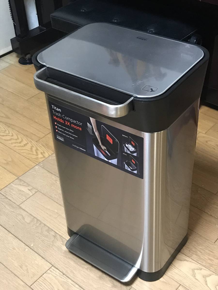 無臭 Joseph Joseph ジョセフジョセフ クラッシュボックス 30L 最大90L シルバー Titan Trash