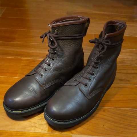 人気 英国製 ドクターマーチン Dr.Martens 8ホールブーツ UK8 バイカー oi PUNK SKINS パンク スキンズ ハードコア ロックンロール ENGLAND ドクターマーチン 英国製 Martens デッドストック&frasl;スチールトゥ英国製 専用 10ホール