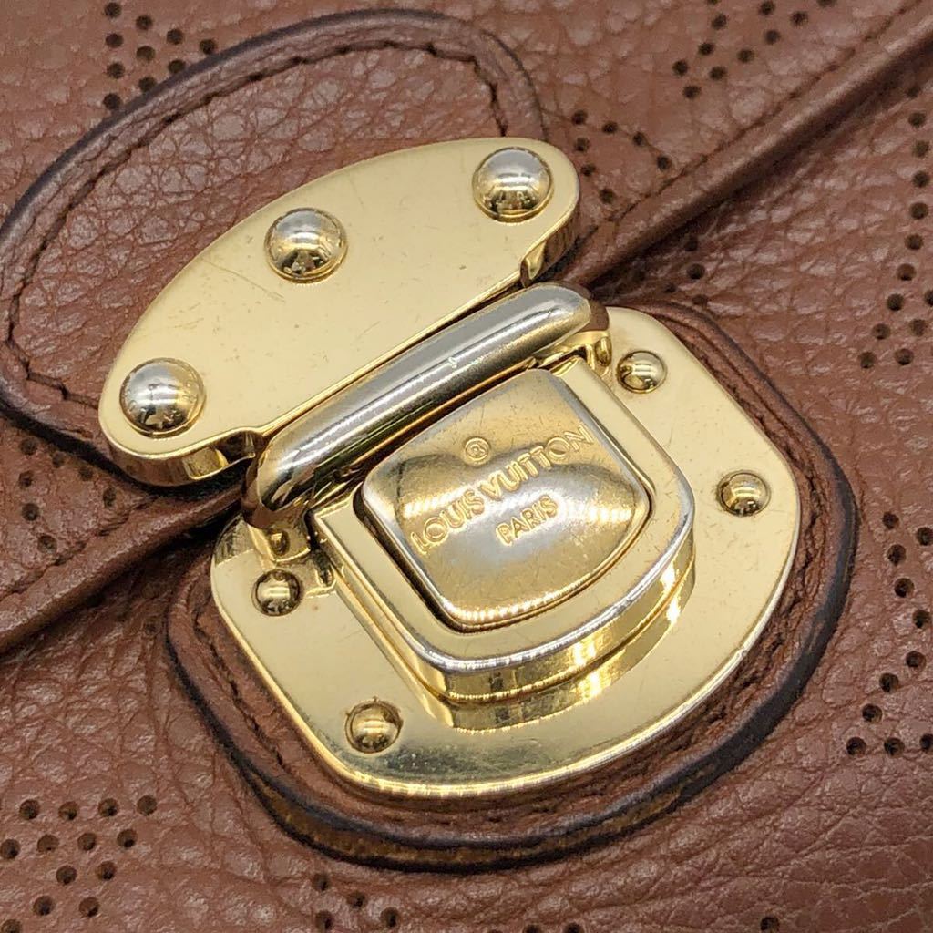 LOUIS VUITTON ルイヴィトン モノグラム マヒナ ポルトフォイユ