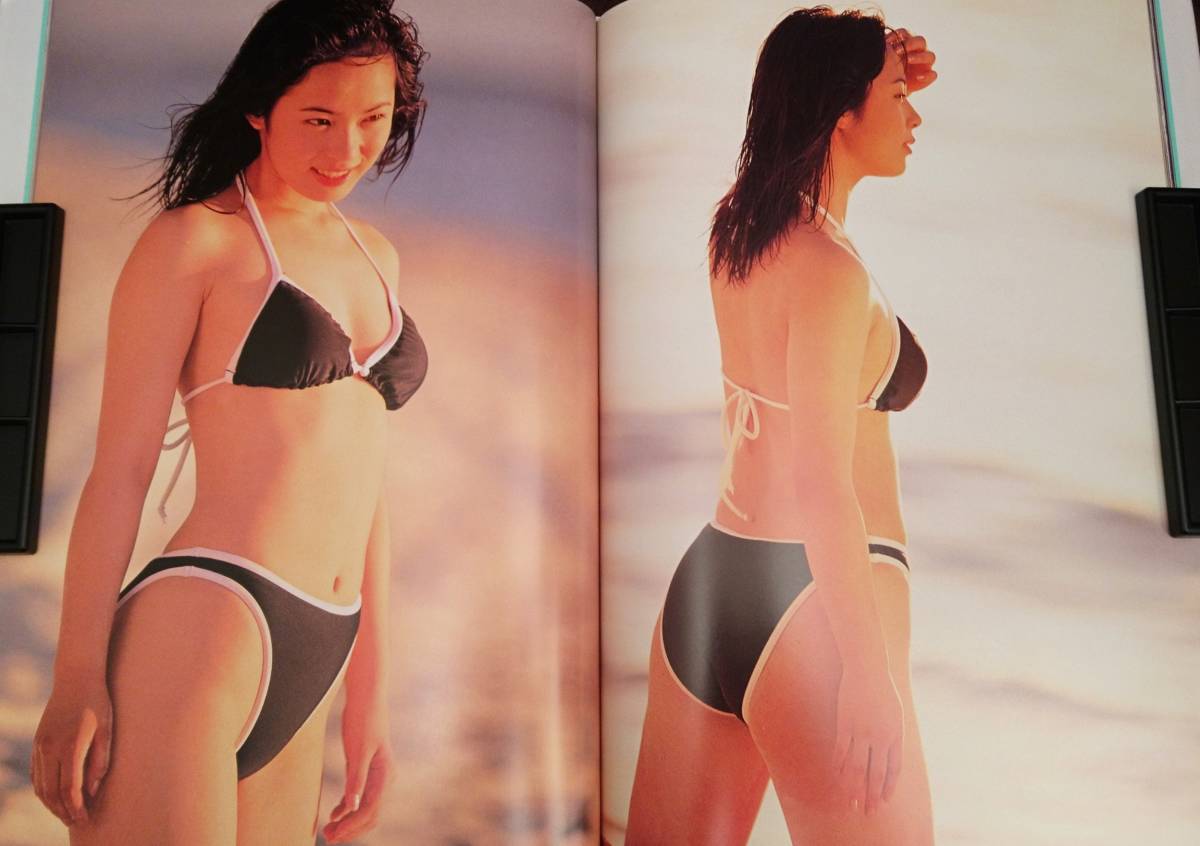 佐藤 仁美 水着