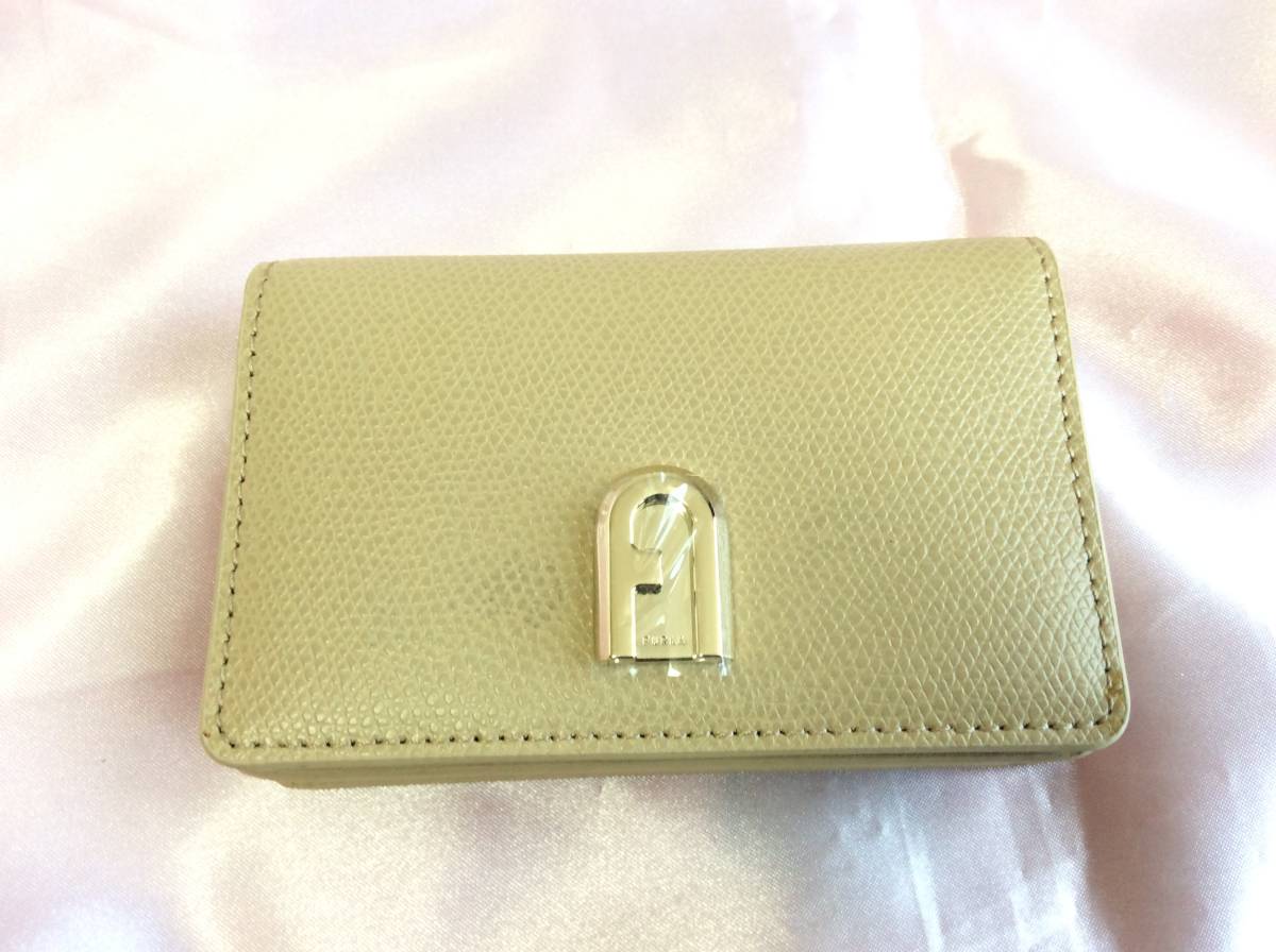  FURLA 定価14300円 名刺入れ カードケース レザー レディス(女性用)｜売買されたオークション情報、yahooの商品情報をアーカイブ公開 - オークファン 女性用
