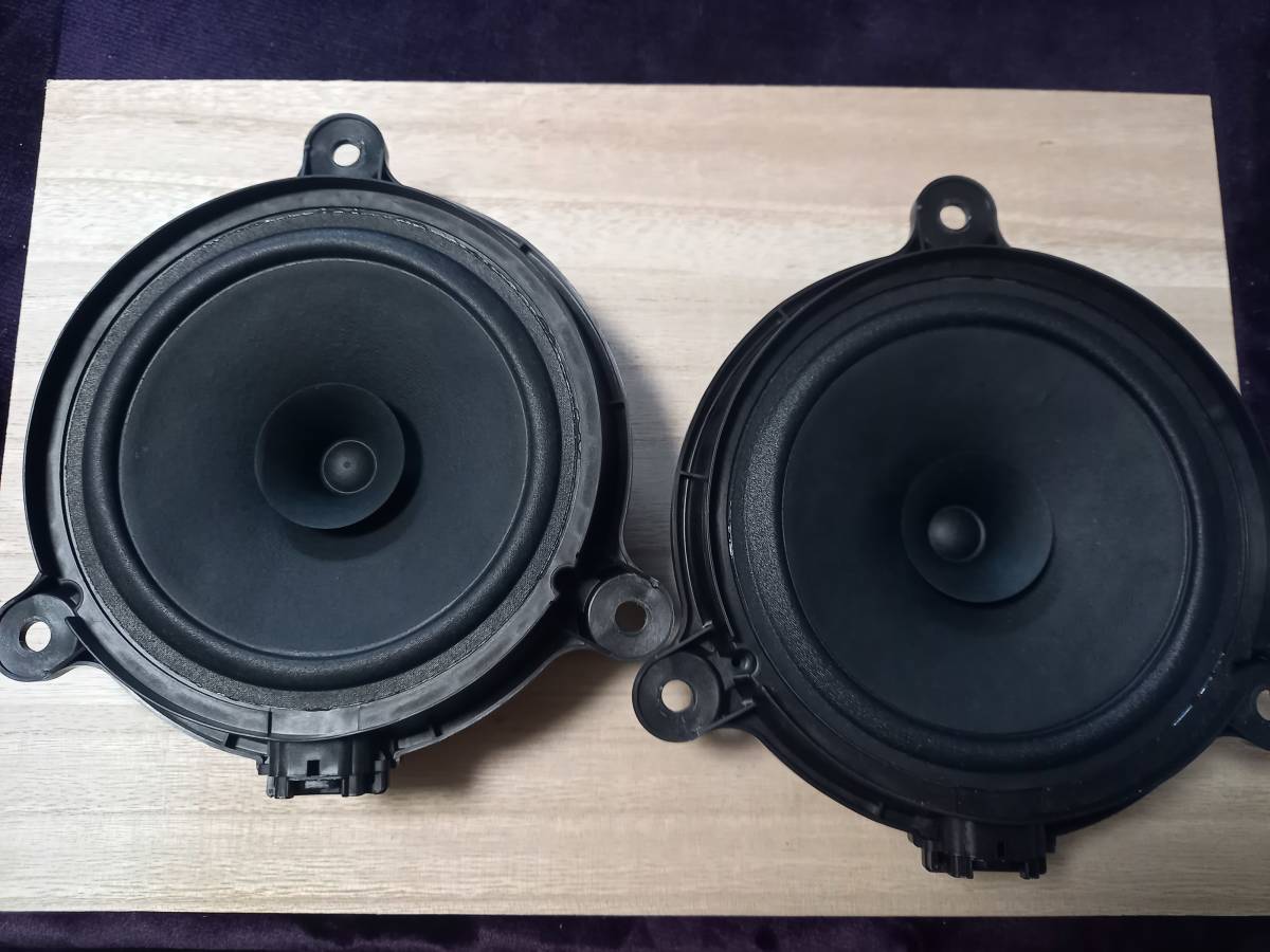 【中古美品】送料無料　マツダ　デミオ　DJ5FS　純正スピーカーフロント2個_1