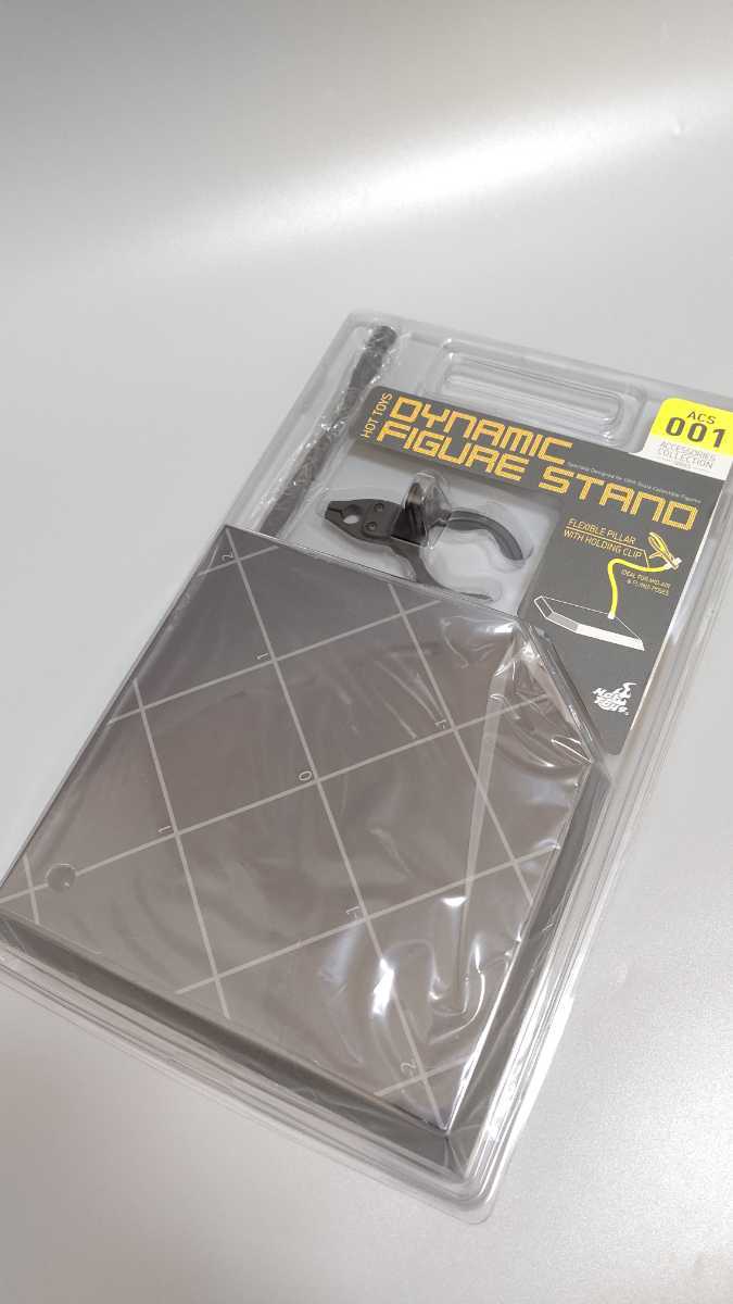 ホットトイズ 1/6 【ダイナミック・フィギュア・スタンド】 HOTTOYS