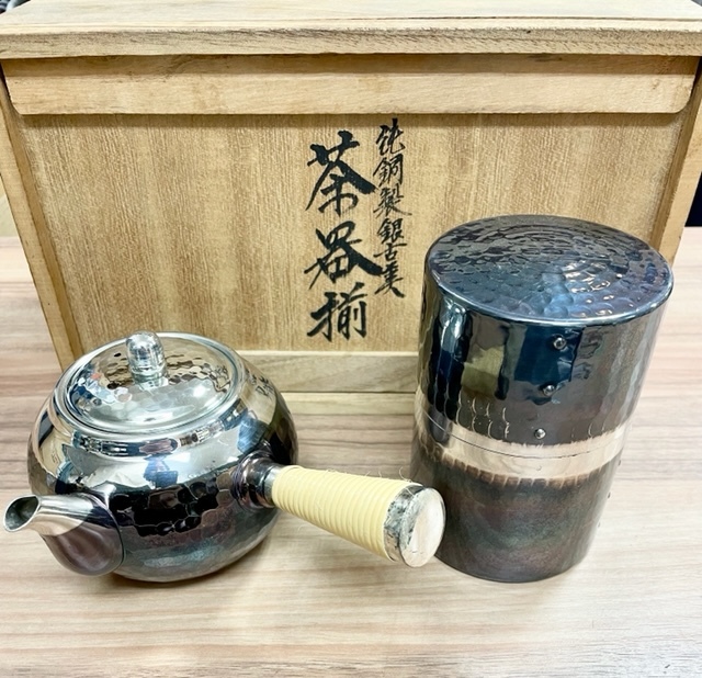 【新作，限定セール】 開新堂 純銅製銀古美 茶器揃 茶器 急須 茶筒(茶器セット)｜売買されたオークション情報、yahooの商品情報をアーカイブ公開 - オークファン 茶器