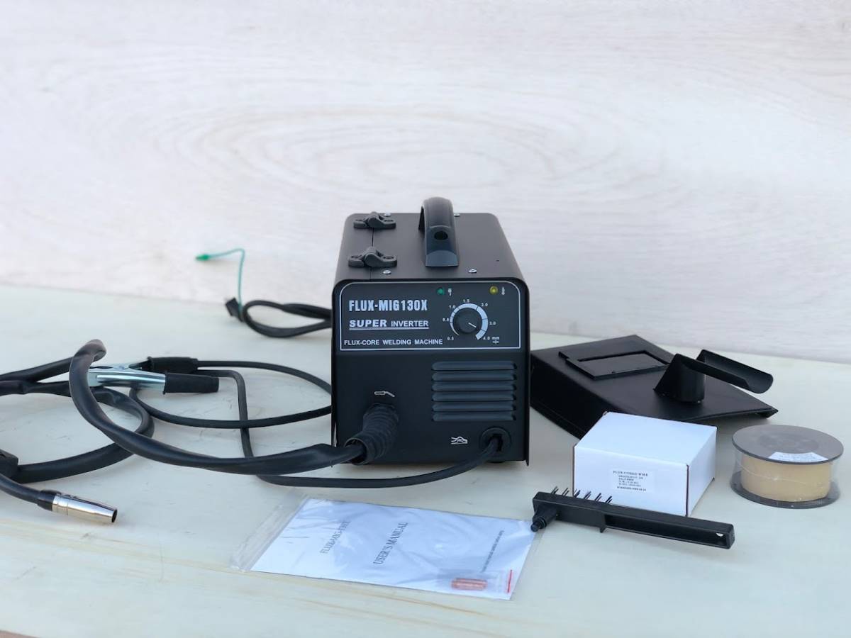 髙品質 超軽量ノンガス インバーター半自動直流 アーク溶接機/100A  