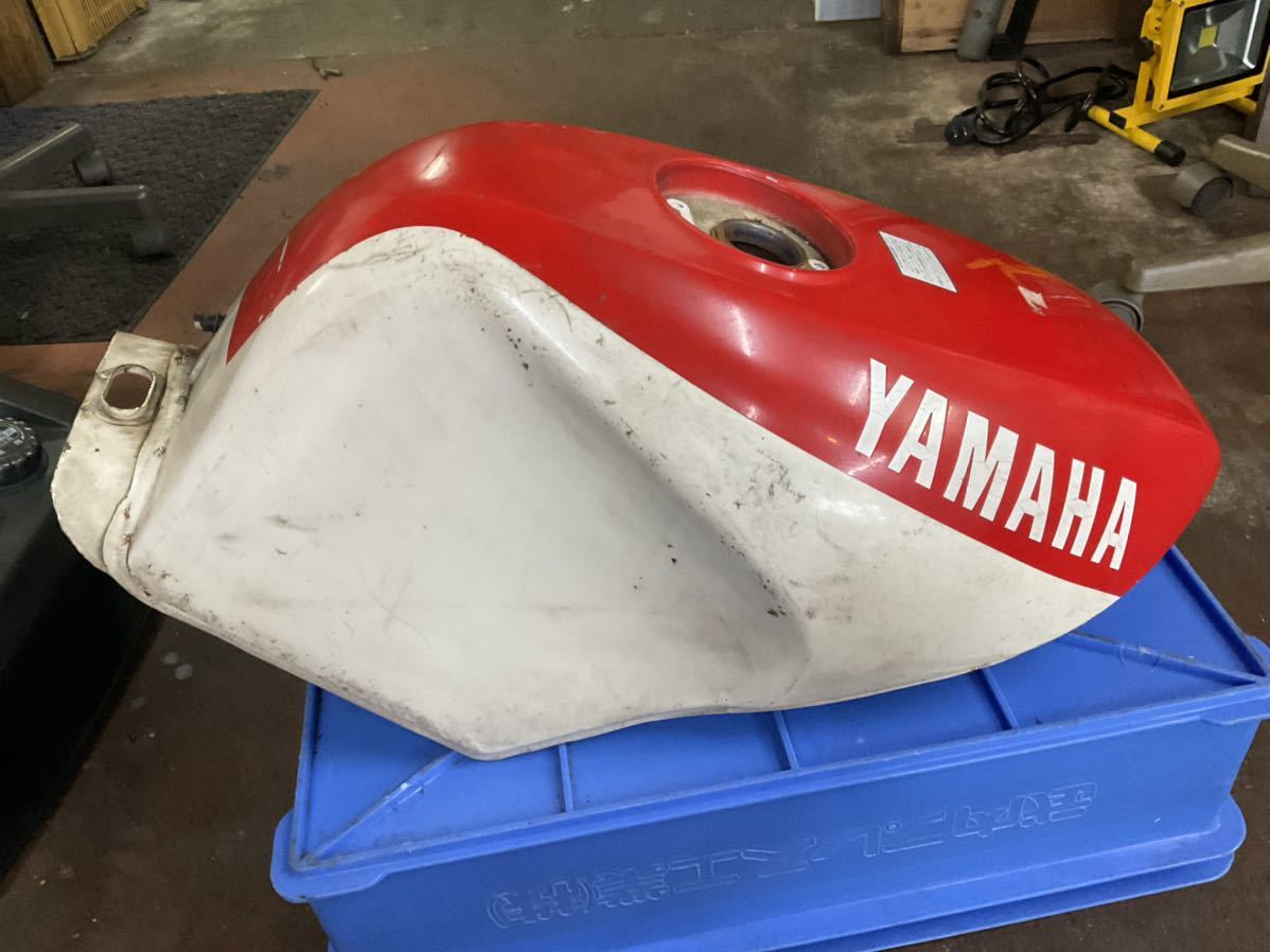TZR250 2XT? 1KT?ガソリンタンク フューエルタンク 燃料タンク