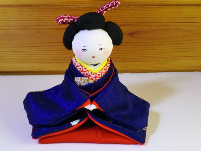 古布01】縮緬 お福さん人形 ○お多福/縁起物○手作り/着物リメイク 