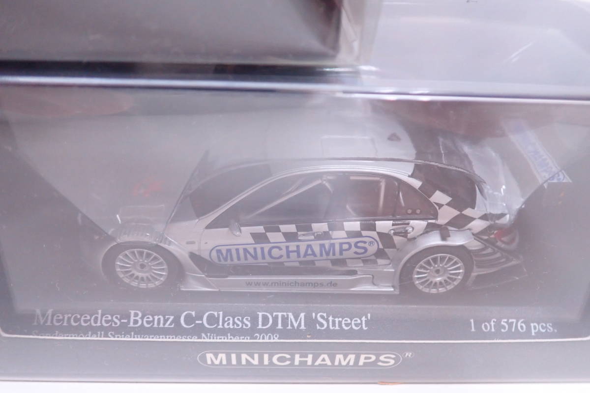 Minichamps Mercedes-Benz 1⁄43 1:43 Mercedes Silver Car Benz Model