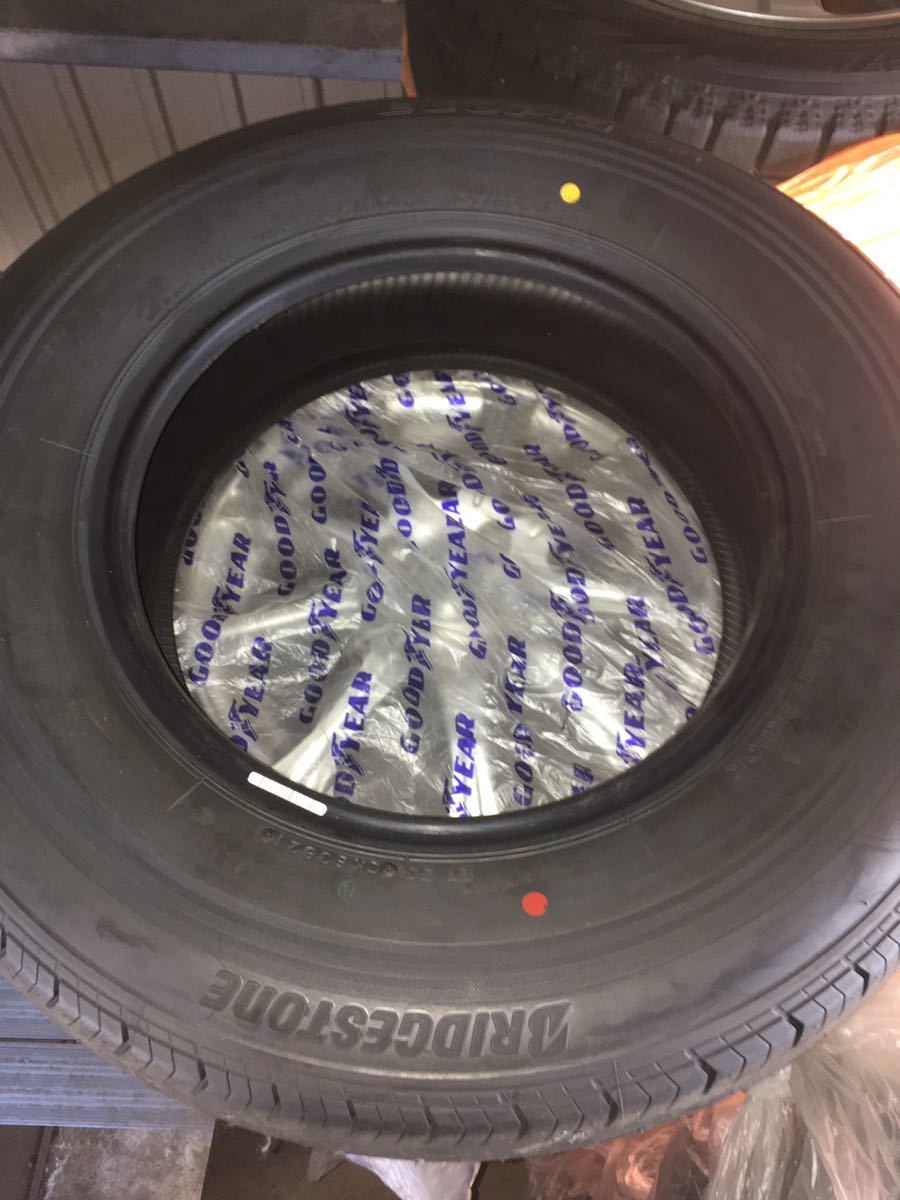 ハイエース 200系 新車外し 195/80R15 107/105 LT ブリヂストン