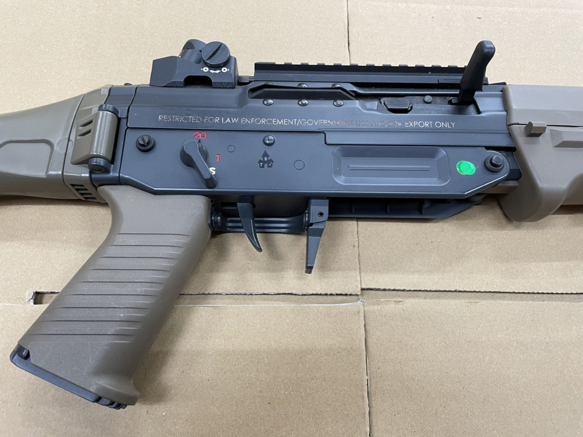ガス銃（サバイバル銃） 1-46】SIGARMS Exeter-NH 223 REM 電動ガン SG 551-2 サバイバルゲーム