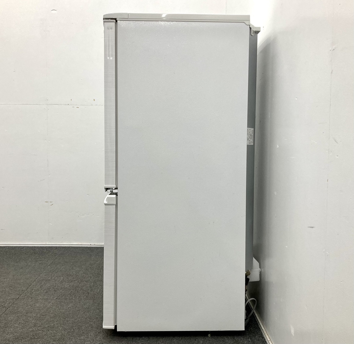 SHARP(シャープ) 2ドアノンフロン冷蔵庫 SJ-D14E-W 庫内容量137L/冷蔵