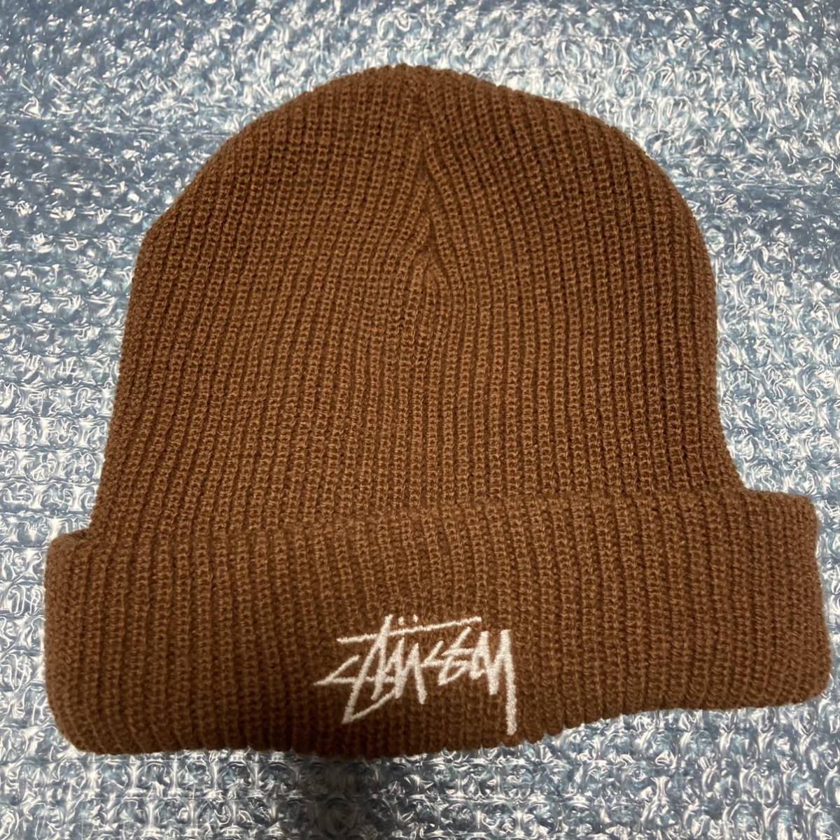 ストゥーシー STUSSY ロゴ入りニット帽 ニットキャップ 茶色 ブラウン