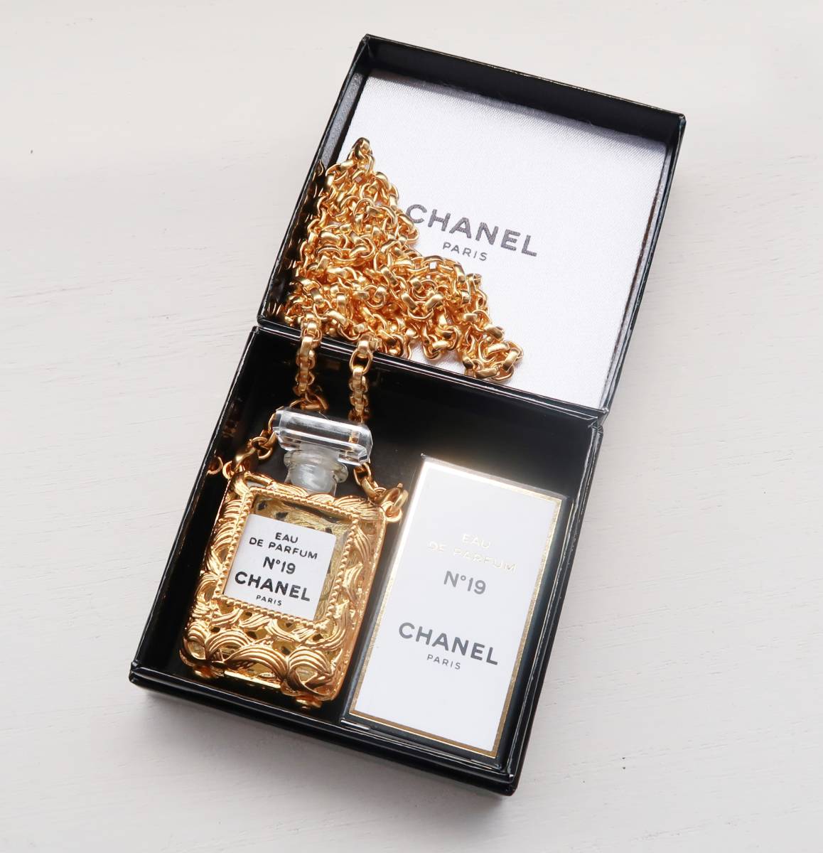 1円～ 即決 シャネル CHANEL No.19 香水 ミニボトル ネックレス 
