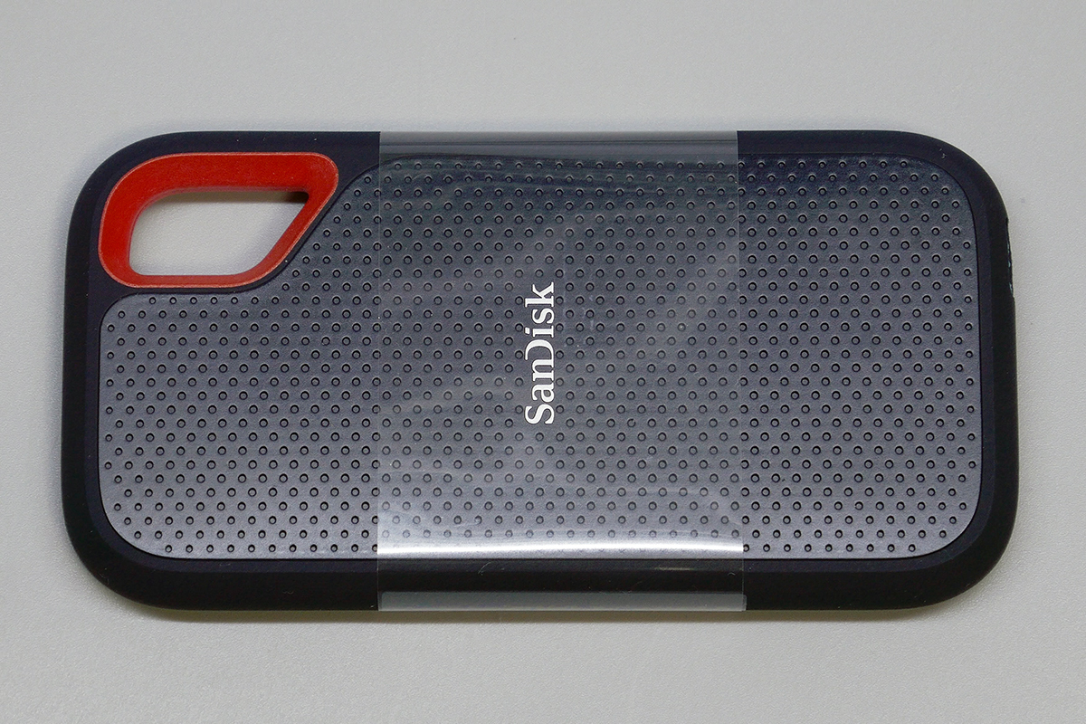 SanDisk 1TB SSD 外付け USB3.2Gen2 読出最大1050MB⁄秒 防滴防塵 