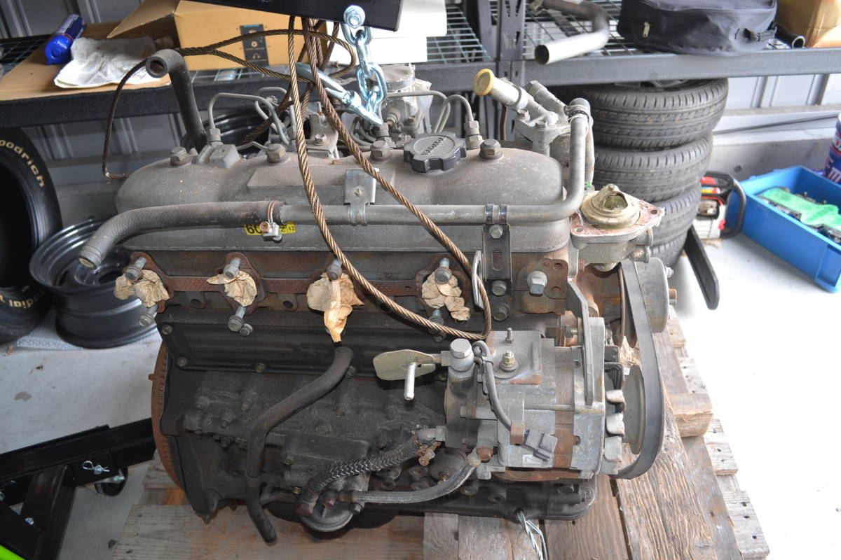 ランクル40 2B 後期エンジン。BJ41.44