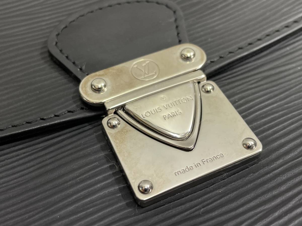 ○ LOUIS VUITTON ルイ ヴィトン エピ ポシェット セギュール