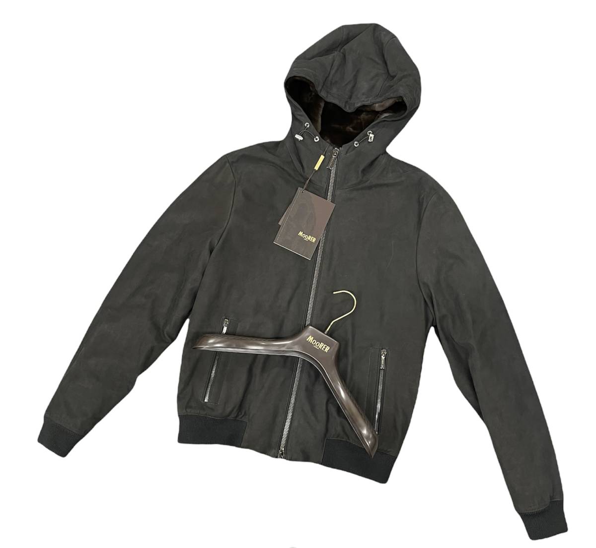 定価935000円 新品 国内正規 ■ MooRER 21AW ONIRO-FUR-NK オニーロ ヌバックレザー ダウンジャケット NERO ムーレ ■46 > ムーレー でらでら バルビエリ MooRER ボンバージャケット