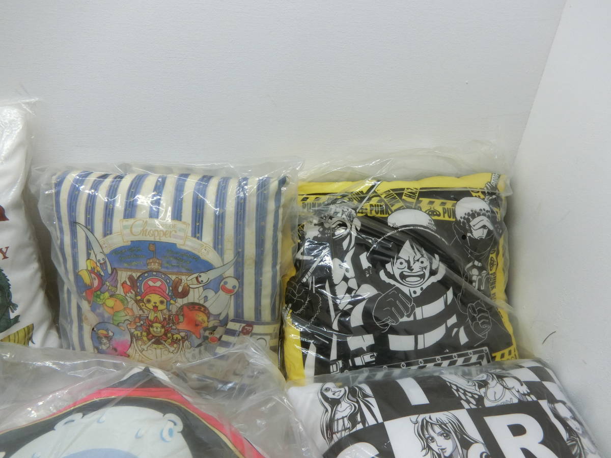 新しいスタイル ワンピース運命の軌跡バトルベルボアクッション2種セット ルフィamp ジンベエ 海軍三将 Materialworldblog Com