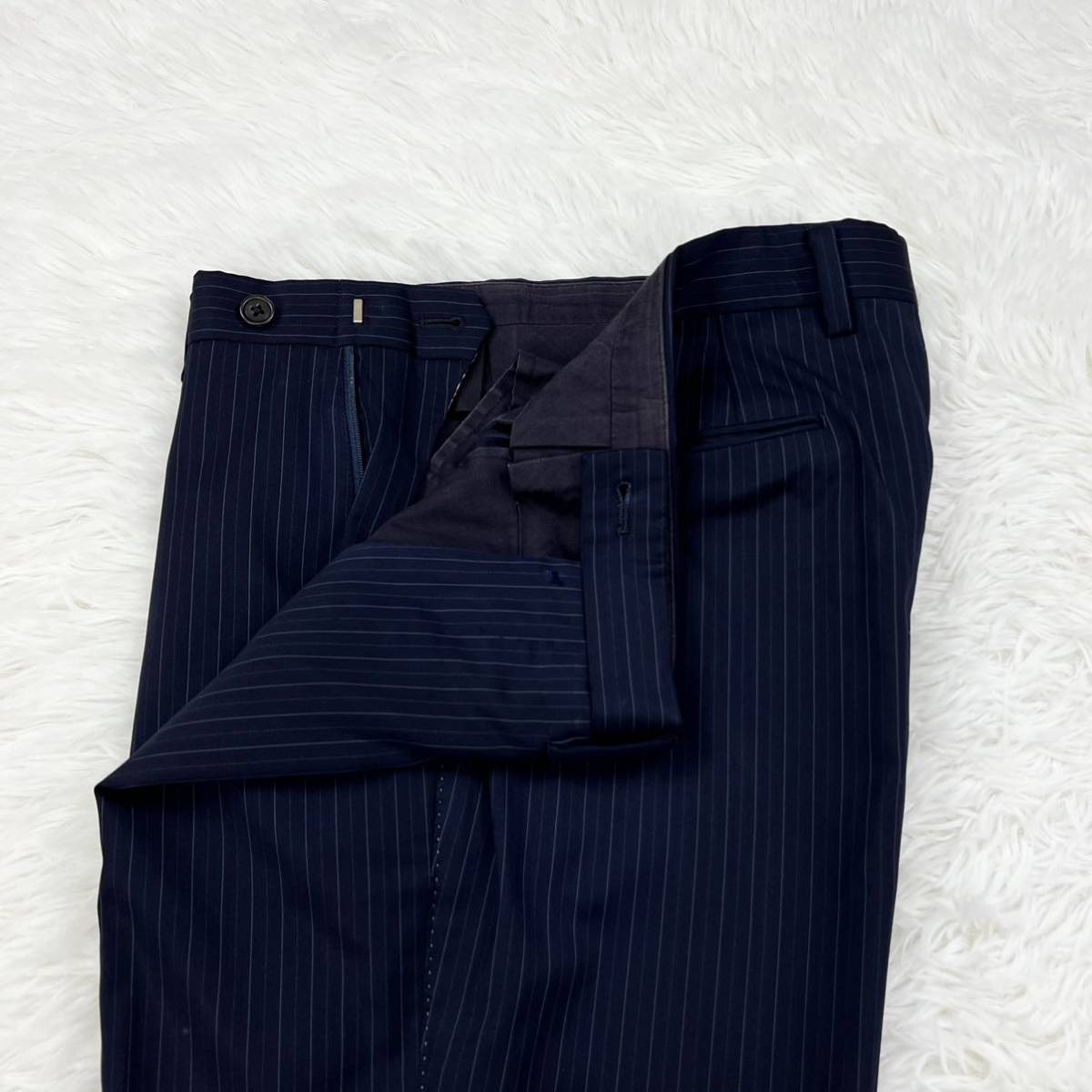 A13 PaulSmith LONDON カノニコ生地【圧巻の花柄！】ウール100% スーツ 