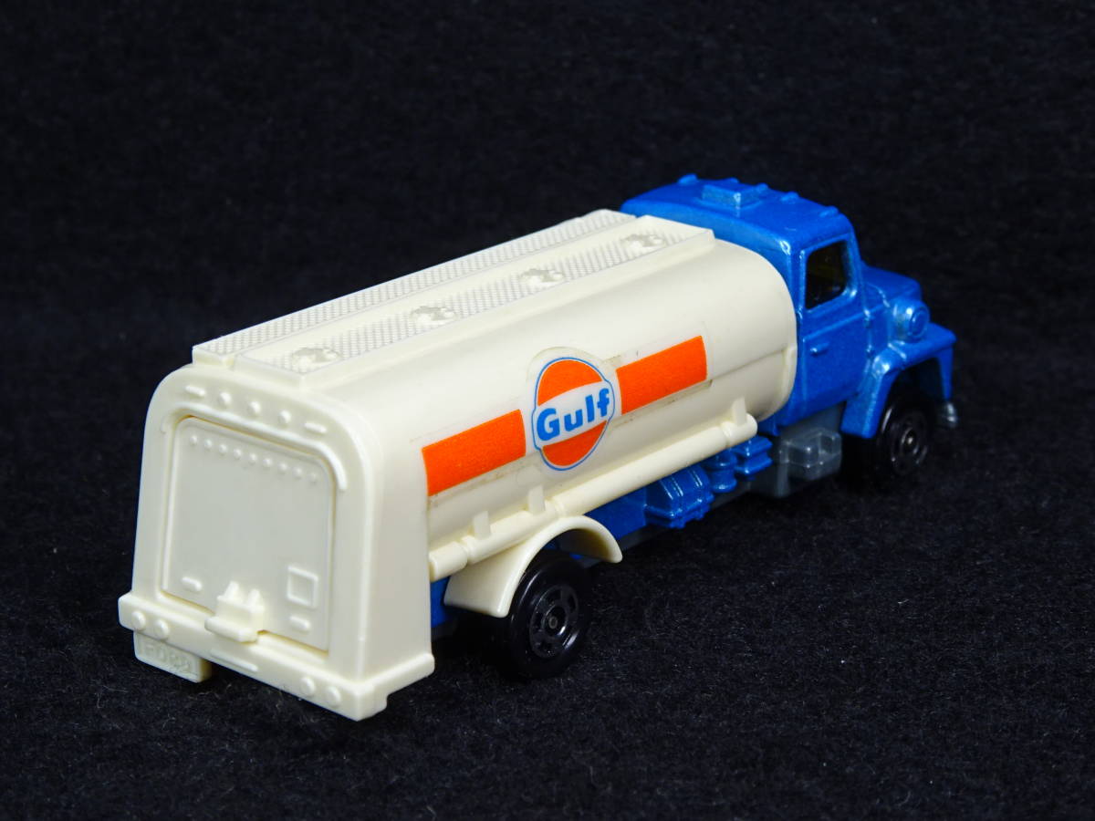 トミカ青箱】F62 フォード GULF タンクローリー 1/95（日本製）(商用車