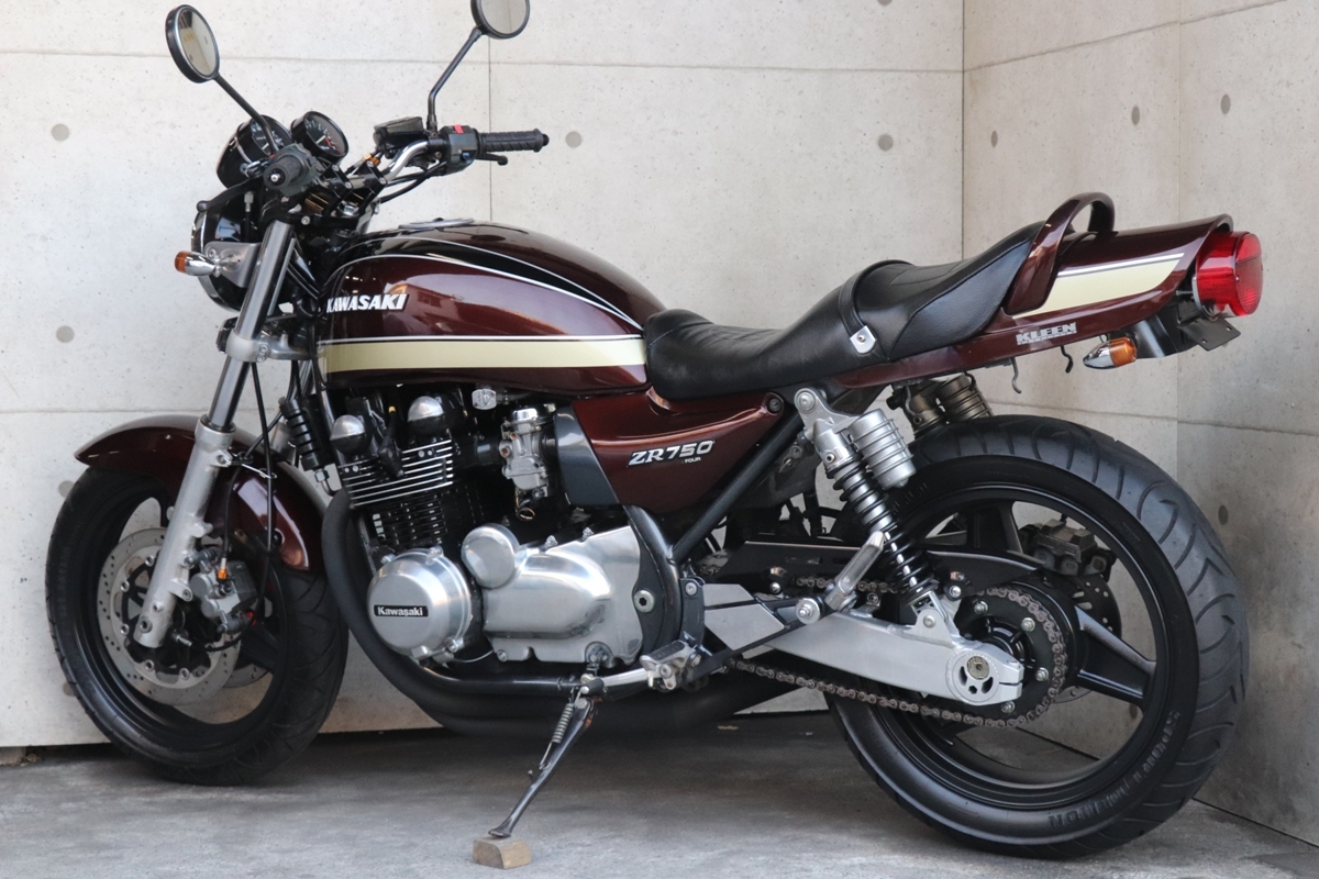 横浜～ Kawasaki ゼファー750 平成14年式 C8 メタリックチェスナット