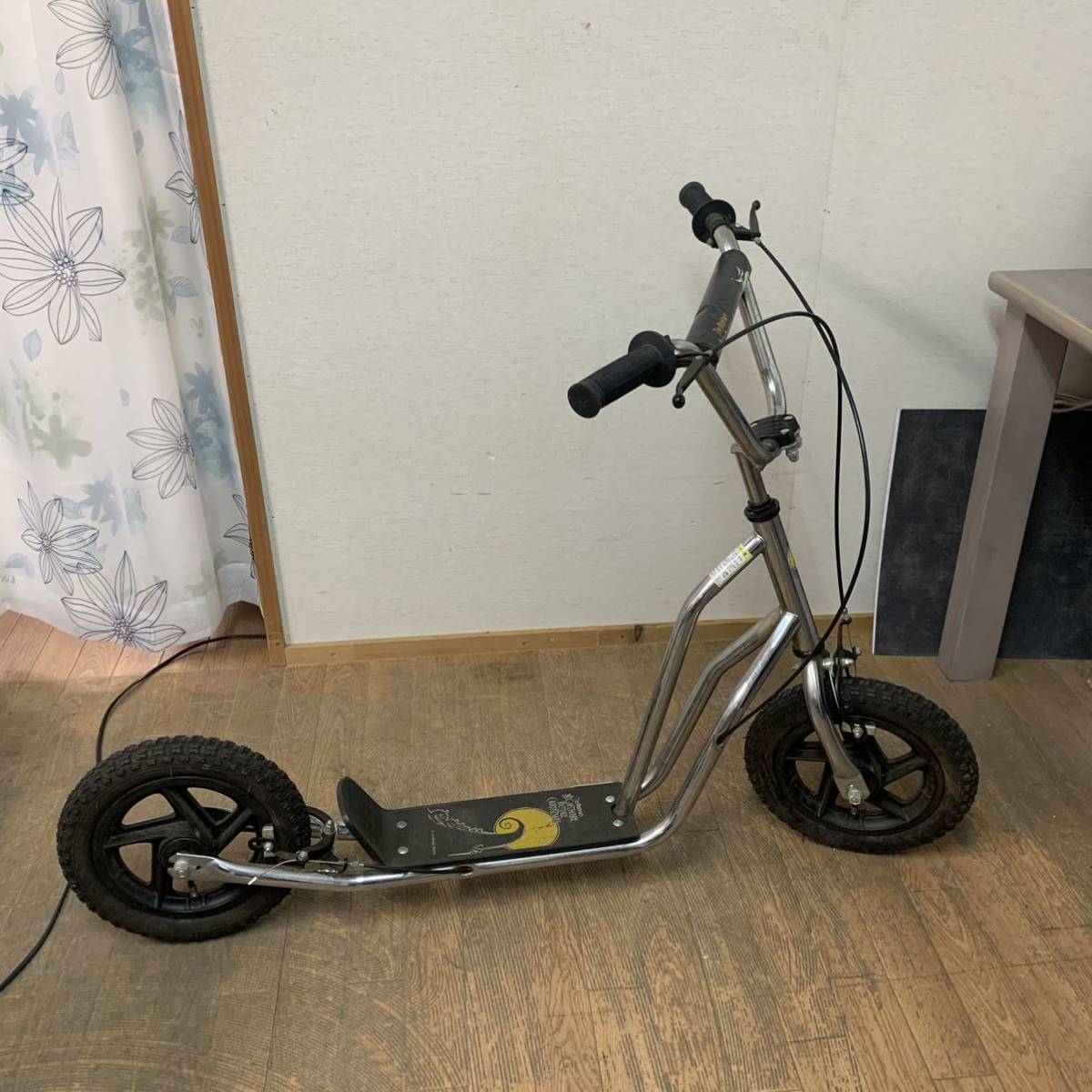 管2072 Tim Burtons キックボード キックスクーター _4