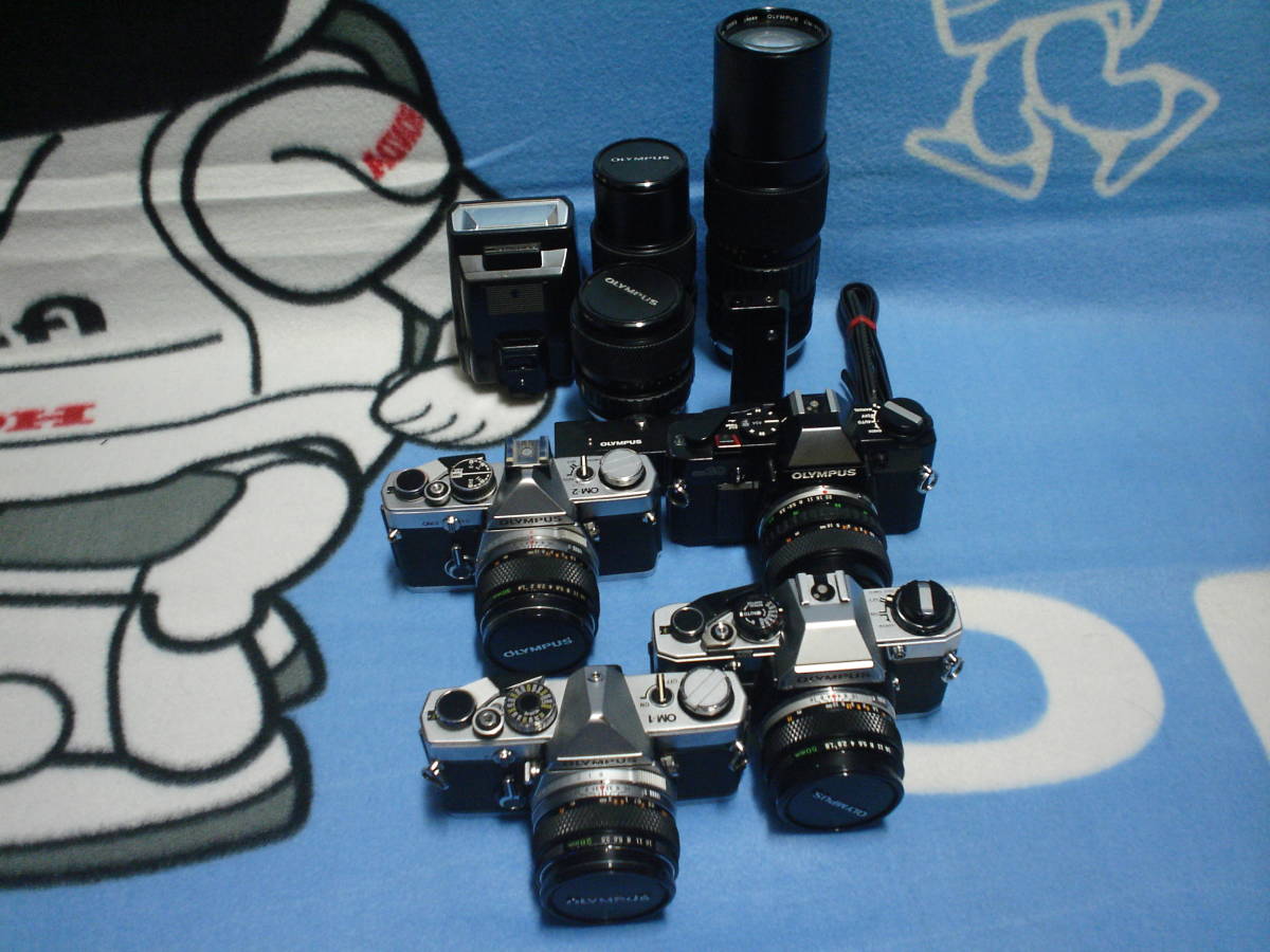 オリンパス(OLYMPUS)フィルムカメラOMシリーズ、レンズ付き3