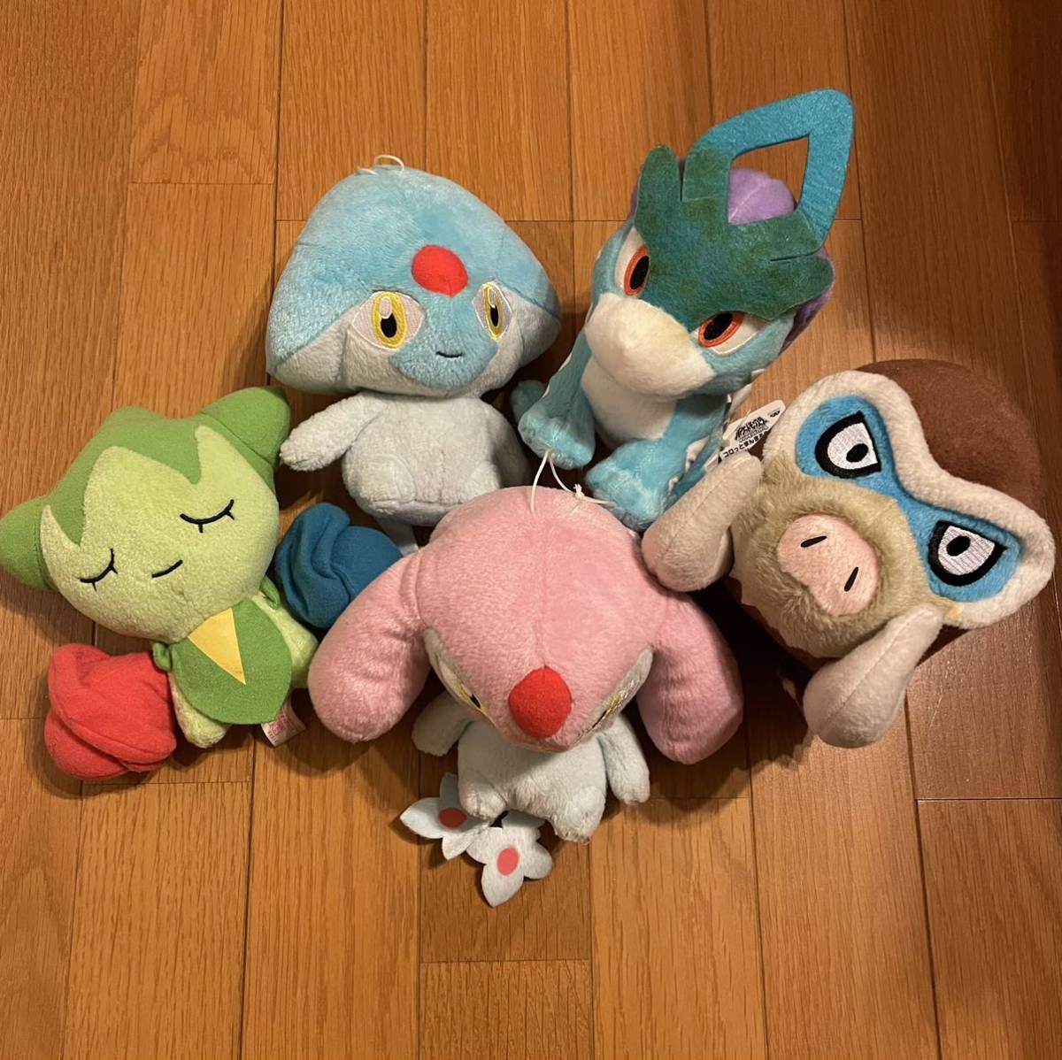 ポケットモンスター ポケモン コロッとまんまるぬいぐるみ いろいろ
