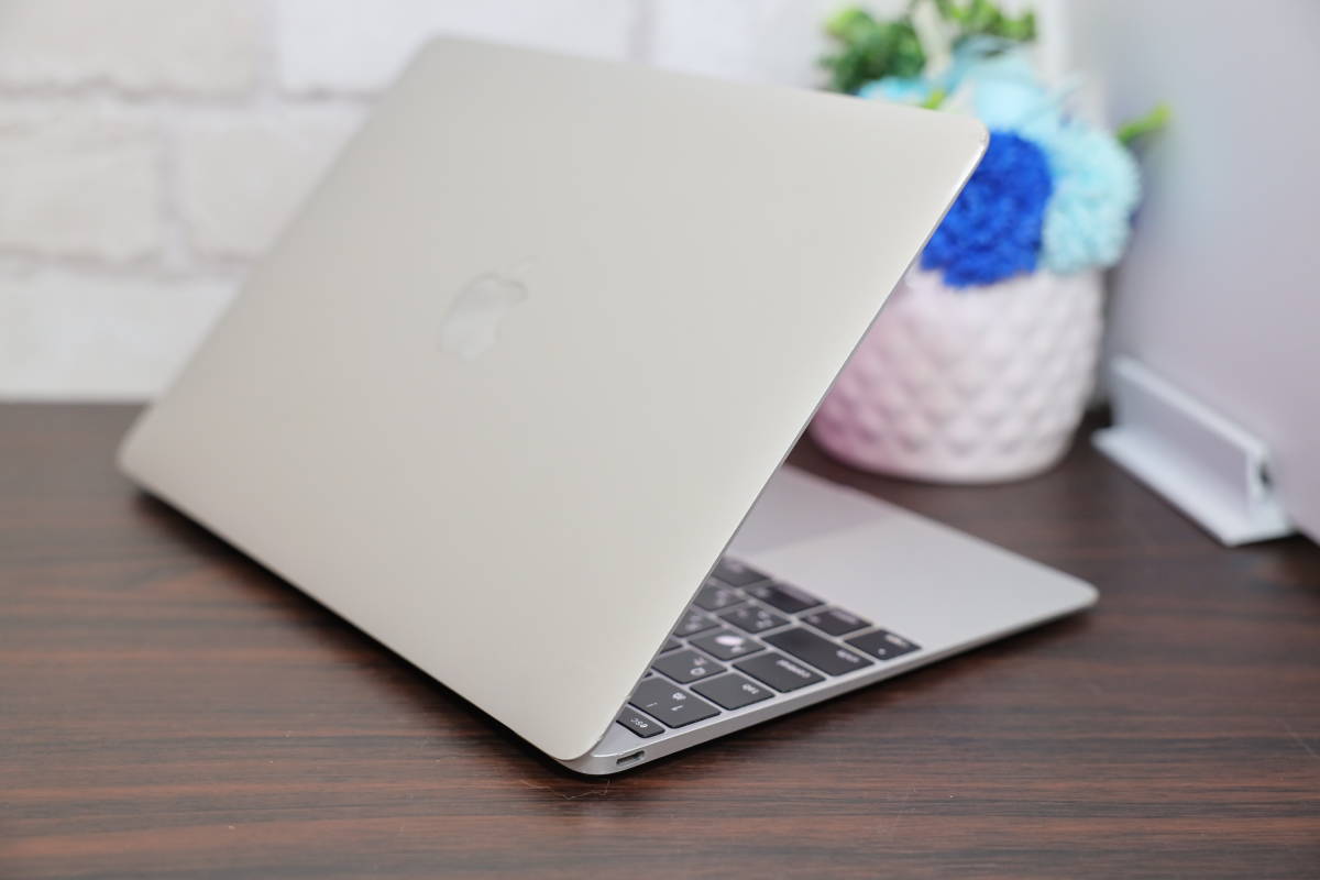 MacBook (Retina, 12-inch, 2017) MNYF2J/A 最新macOS Monterey 高性能 
