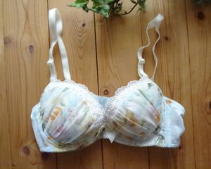 しまむら ブラジャーのヤフオク の相場 価格を見る ヤフオク のしまむら ブラジャーのオークション売買情報は7件が掲載されています