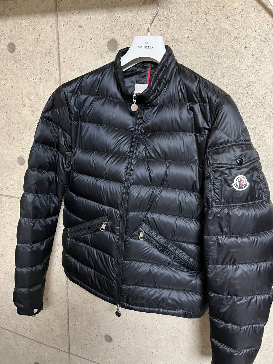 MONCLER モンクレール ダウン ライトダウンジャケット AGAY