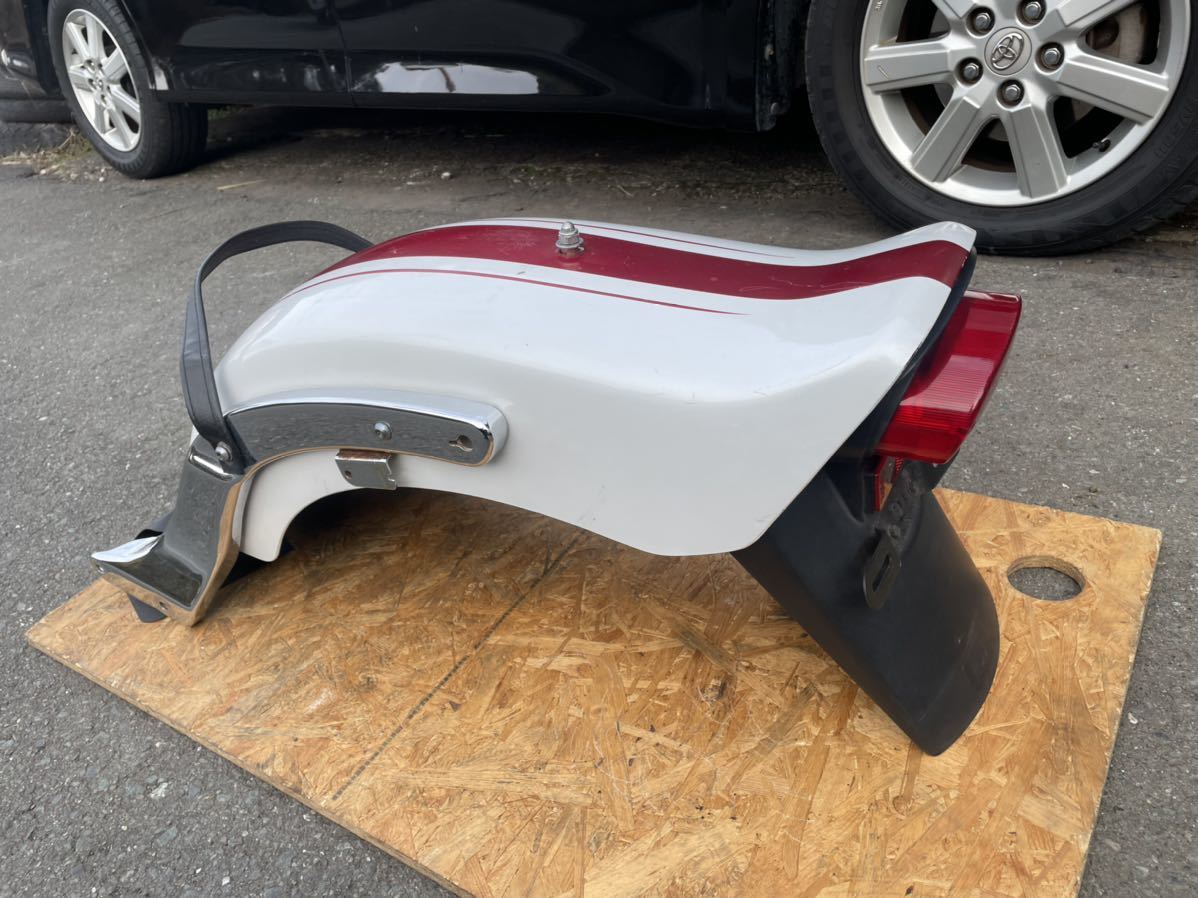 ドラッグスター400 vh01j リアフェンダー4tr 純正 ドラッグスター400