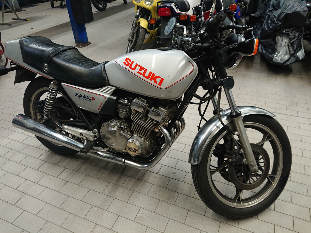 最終出品！！スズキ GSX400F オリジナル シルバー 機関良好 作動確認済み ☆茨城県着予定☆