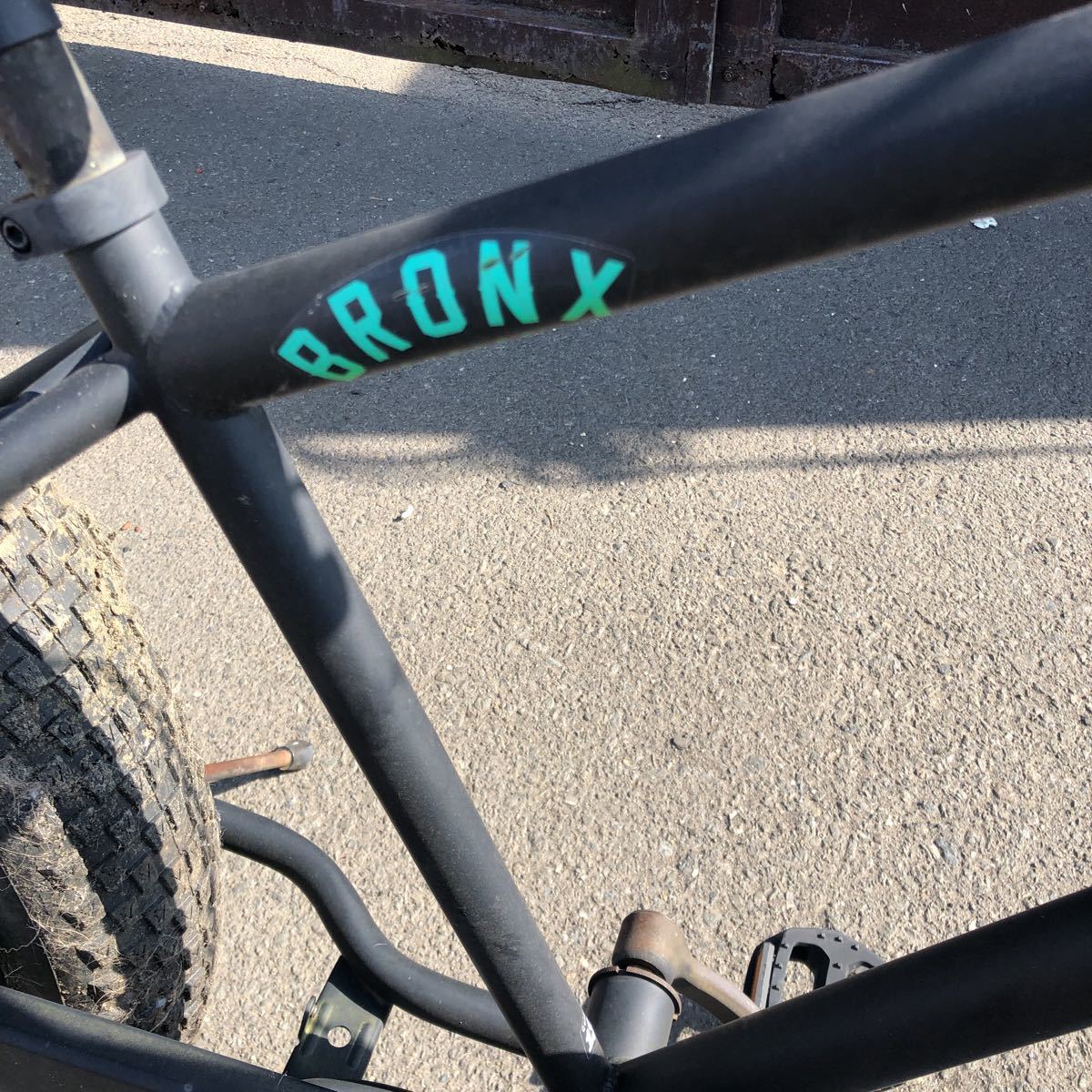 大阪 茨木市 BRONX 13rock ブロンクス ファットバイク 自転車 ブラック