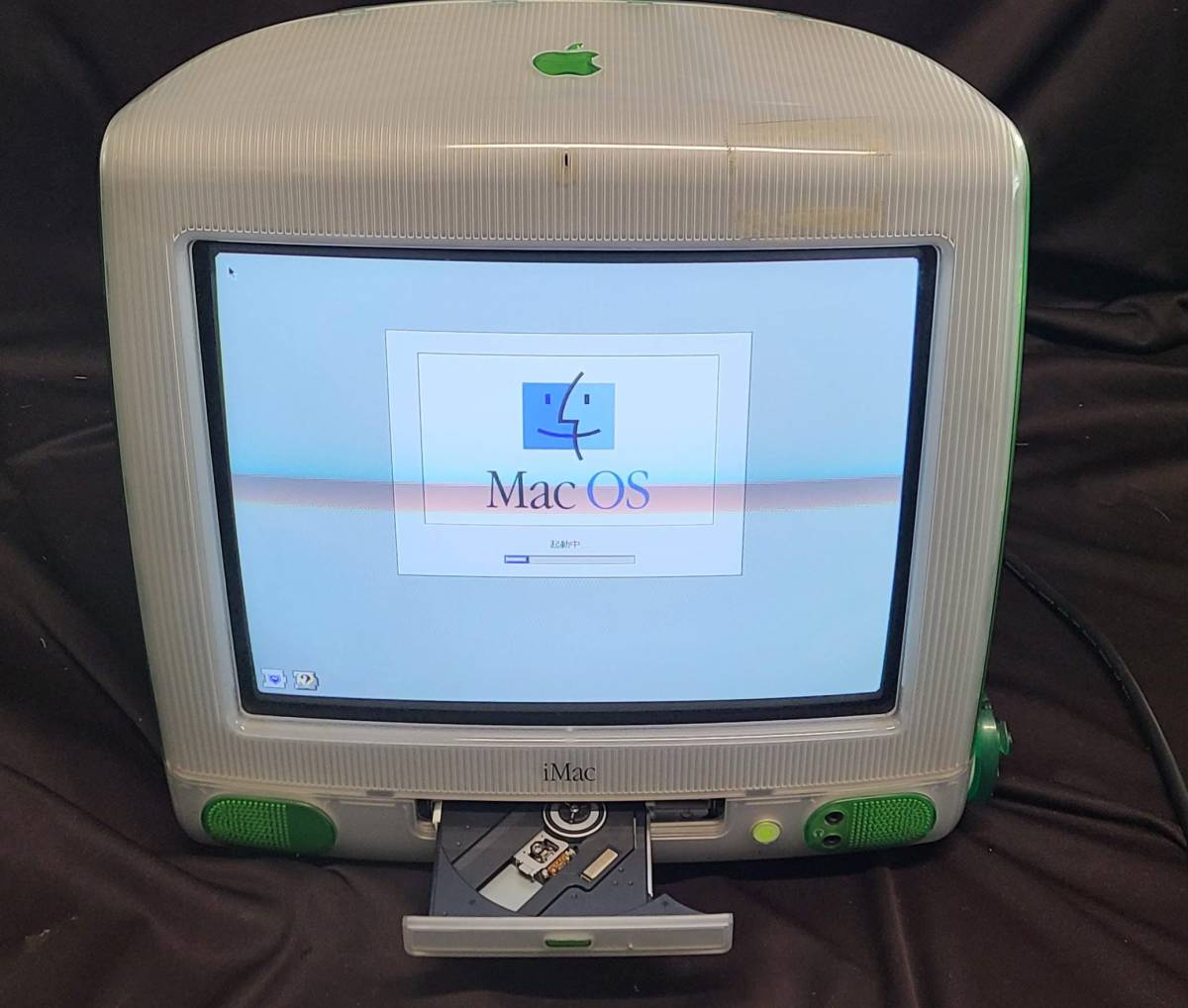 WS2599 ジャンク】起動途中でフリーズの為ジャンク Apple 初代imac 