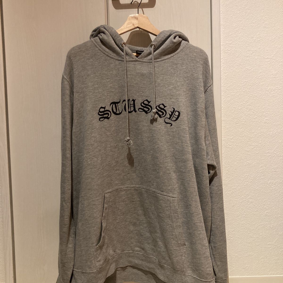 30 割引mスペシャルオファ Stussy Old English パーカー パーカー トップスm Breakwaterstudios Com