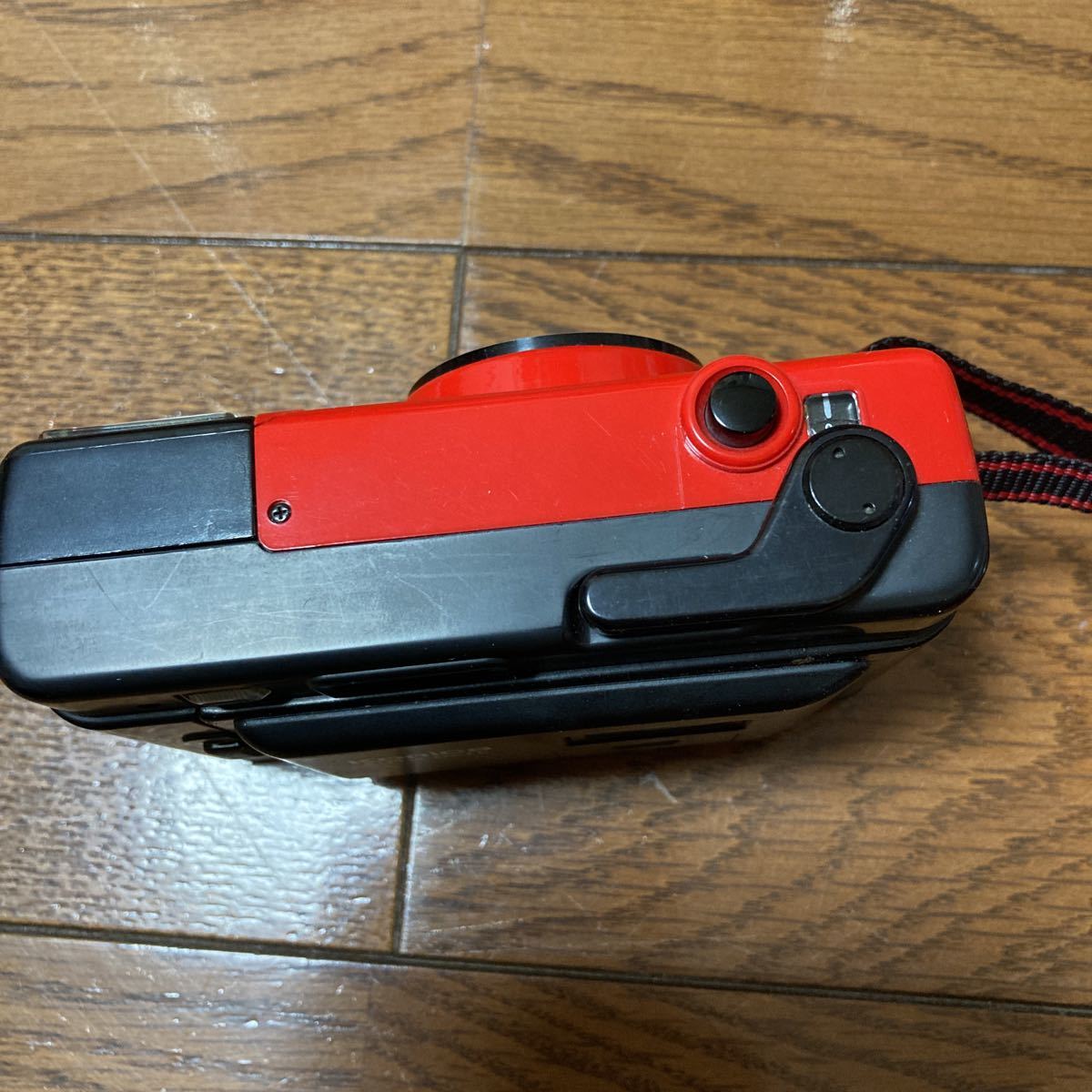 EFJ コニカ Konica auto dateの使い方。何度も使える『写ルンです F4